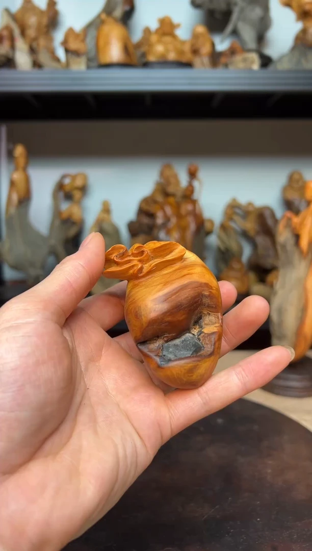 柏木（崖柏）崖柏雕刻件