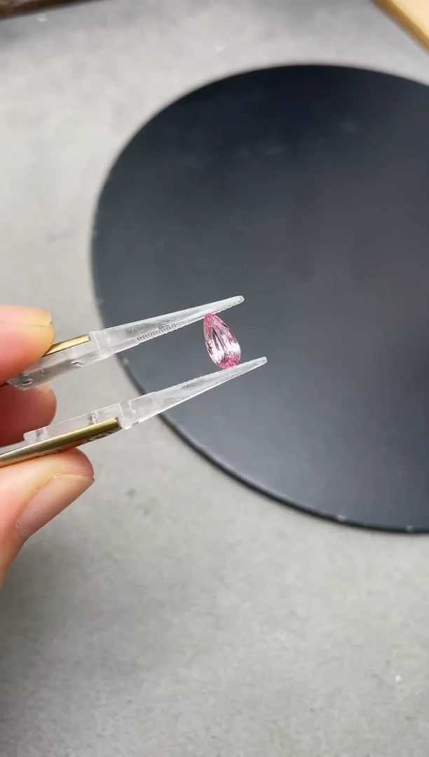 裸石尖晶石1.3克拉越南尖晶石