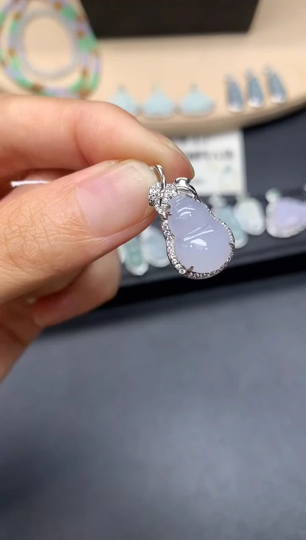 翡翠银S925镶嵌吊坠(不含链)葫芦【多样性发其一】