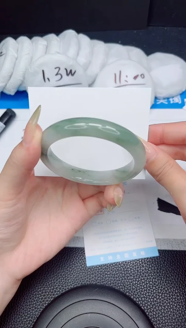石英质玉手镯未镶嵌278-58