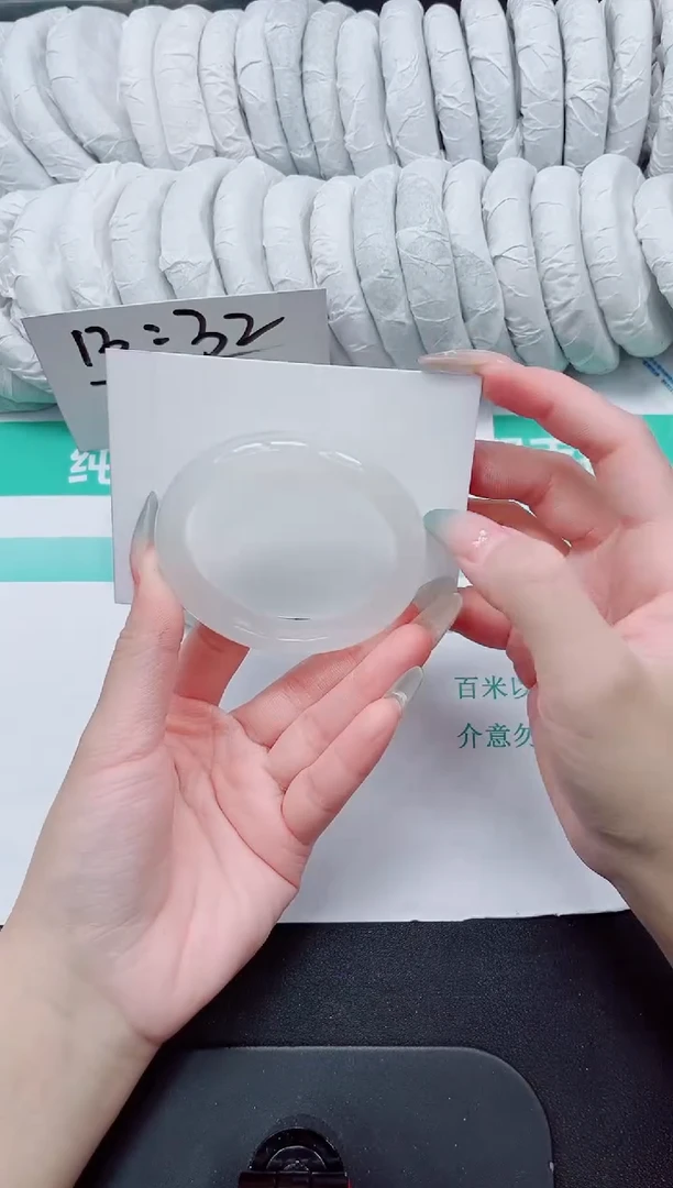 石英质玉手镯未镶嵌68-54