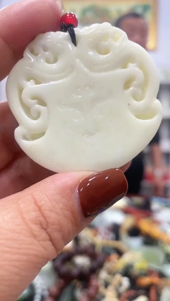 未镶嵌岫玉挂件