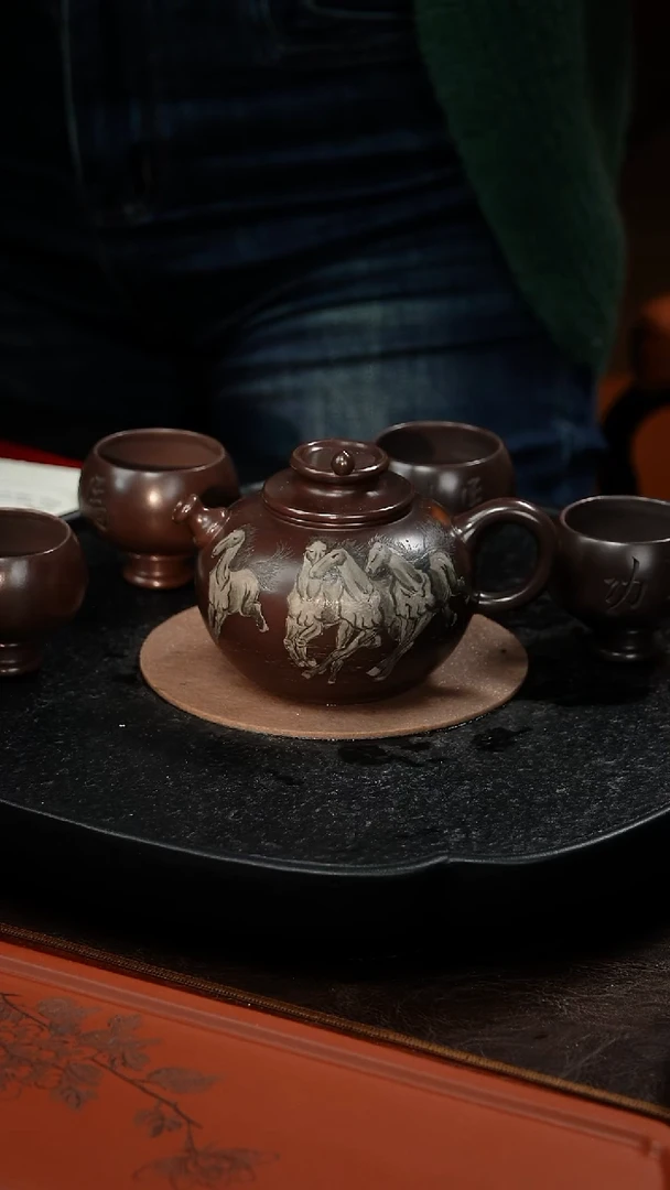 茶壶紫砂顾海荣 马到成功套组112 紫泥 320毫升