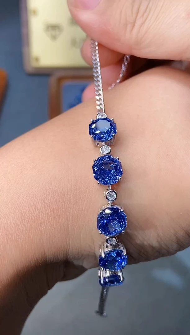 银S925镶嵌托帕石手链........