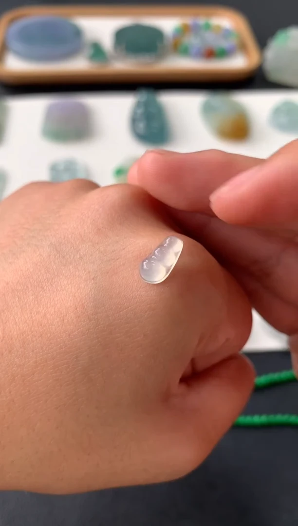 未镶嵌定制翡翠翡翠