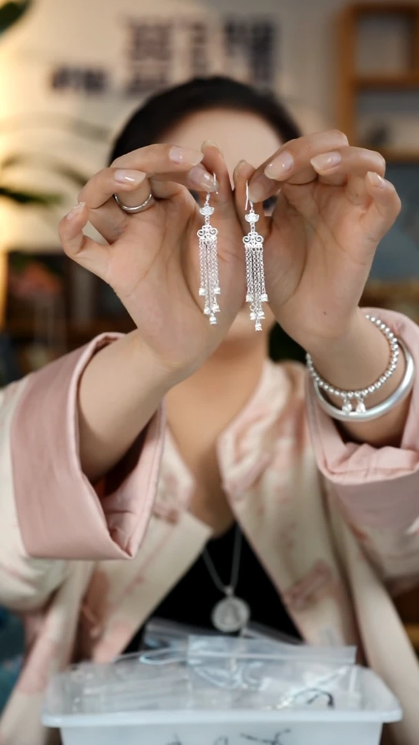 珐琅足银孤品长流苏铃兰花耳环