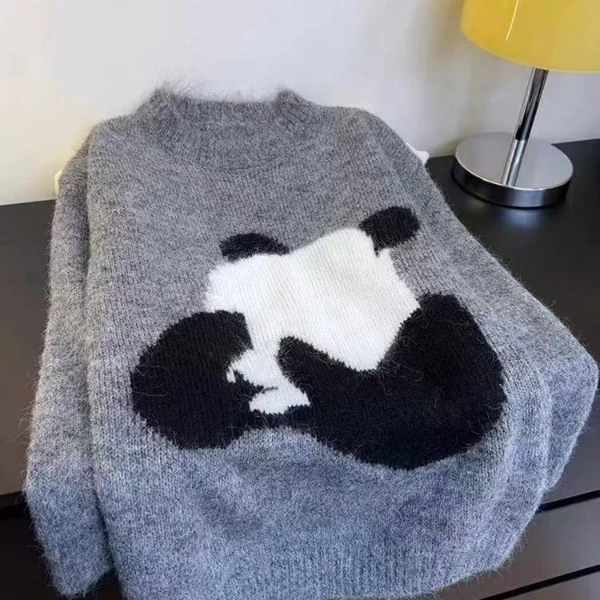 韩系气质慵懒风熊猫刺绣圆领针织上衣高级感宽松软糯休闲百搭毛衣