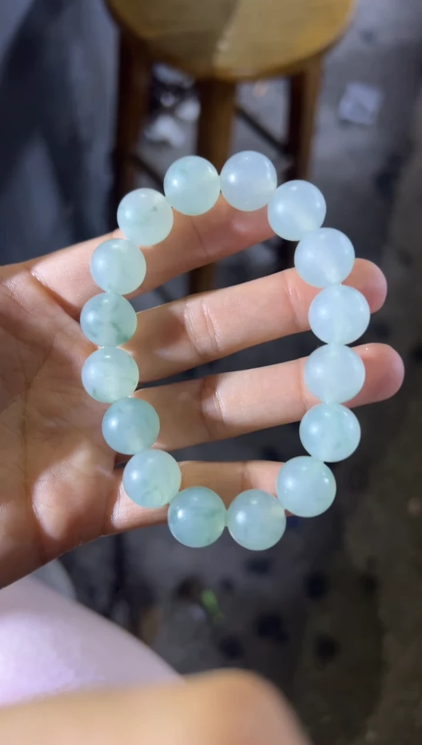 未镶嵌定制翡翠手串
