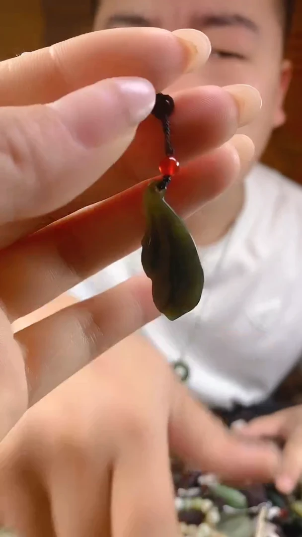 和田玉未镶嵌颈饰多样性发货，拍一发一