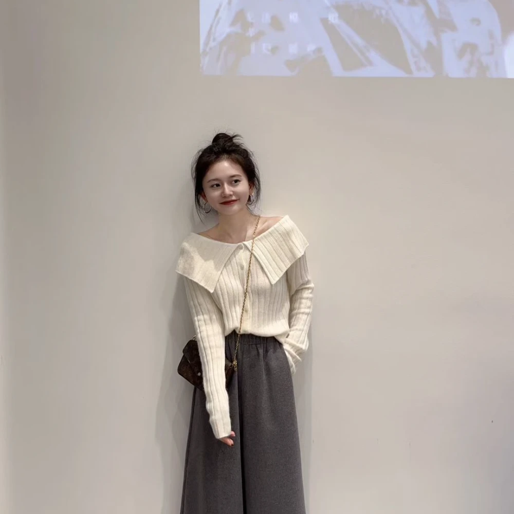 2025新款秋季韩系松弛感翻领一字肩针织衫上衣百搭休闲裤两件套装