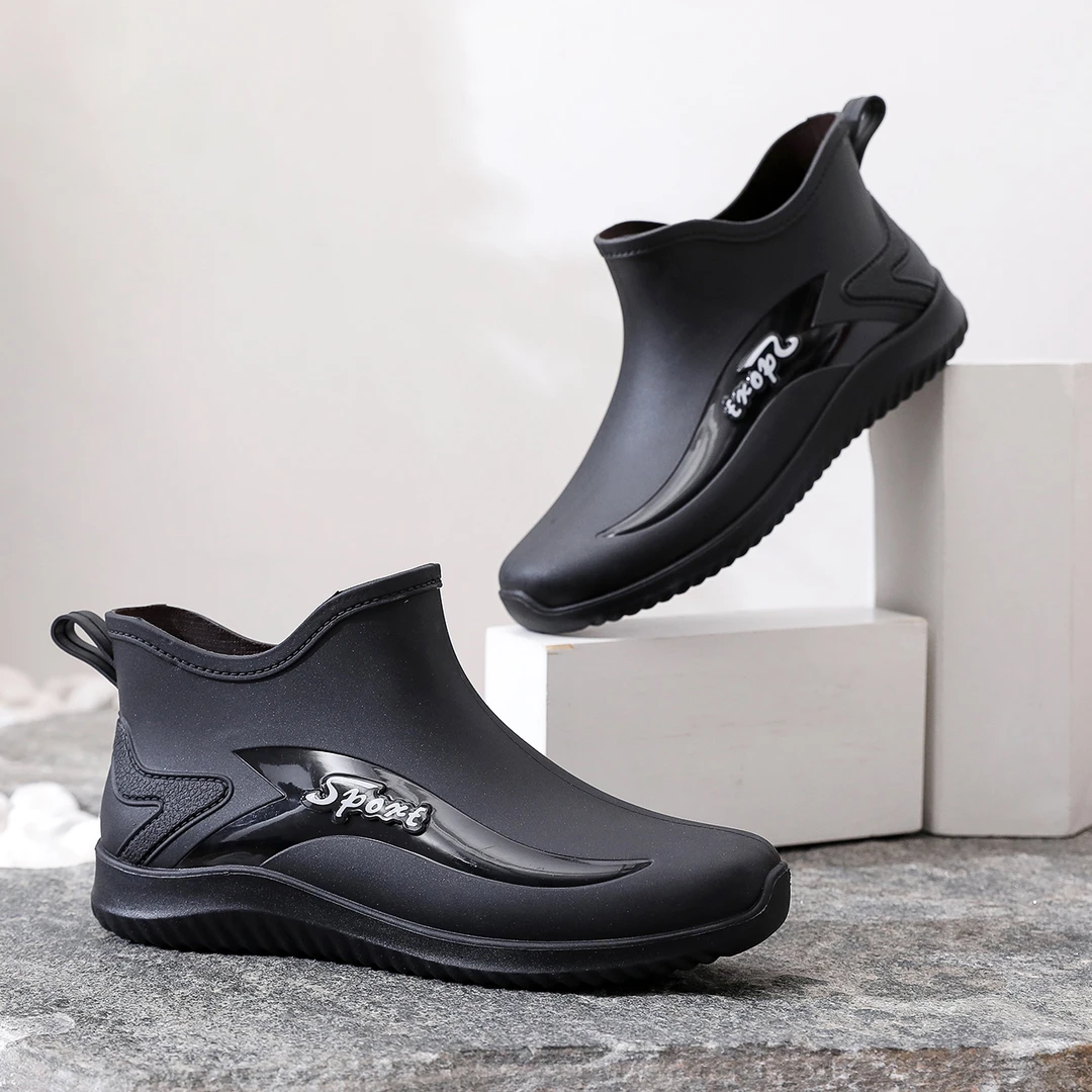 时尚雨鞋男户外工作防滑水鞋男厨房工地防水水鞋短筒新款厚底胶鞋