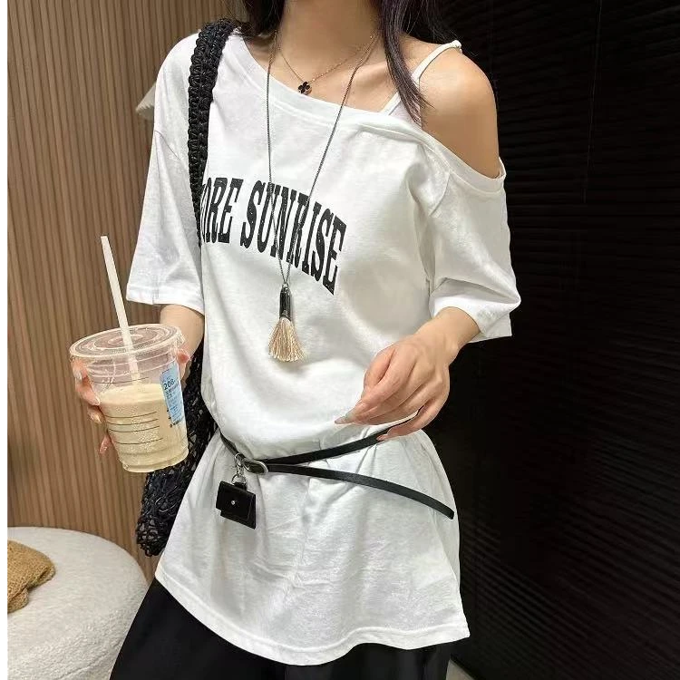 8092美式辣妹~特特特 腰包字母露肩短袖T