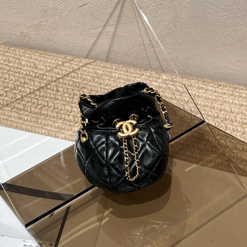 99新 Chanel/香奈儿 23S黑金小福袋斜挎包
