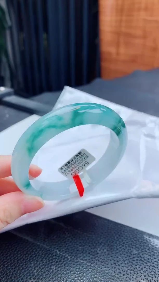 翡翠手镯未镶嵌缅甸天然翡翠A货手镯