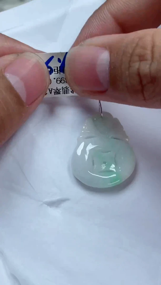 翡翠未镶嵌颈饰141