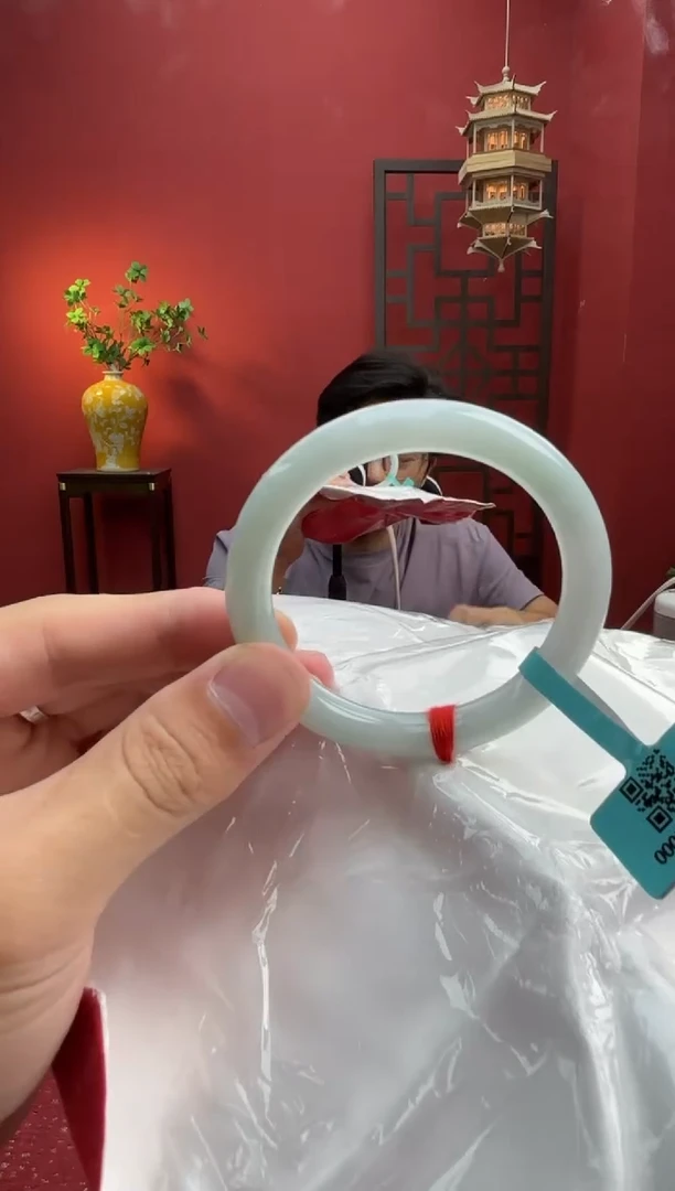 未镶嵌手镯（圆镯）翡翠翡翠手镯7