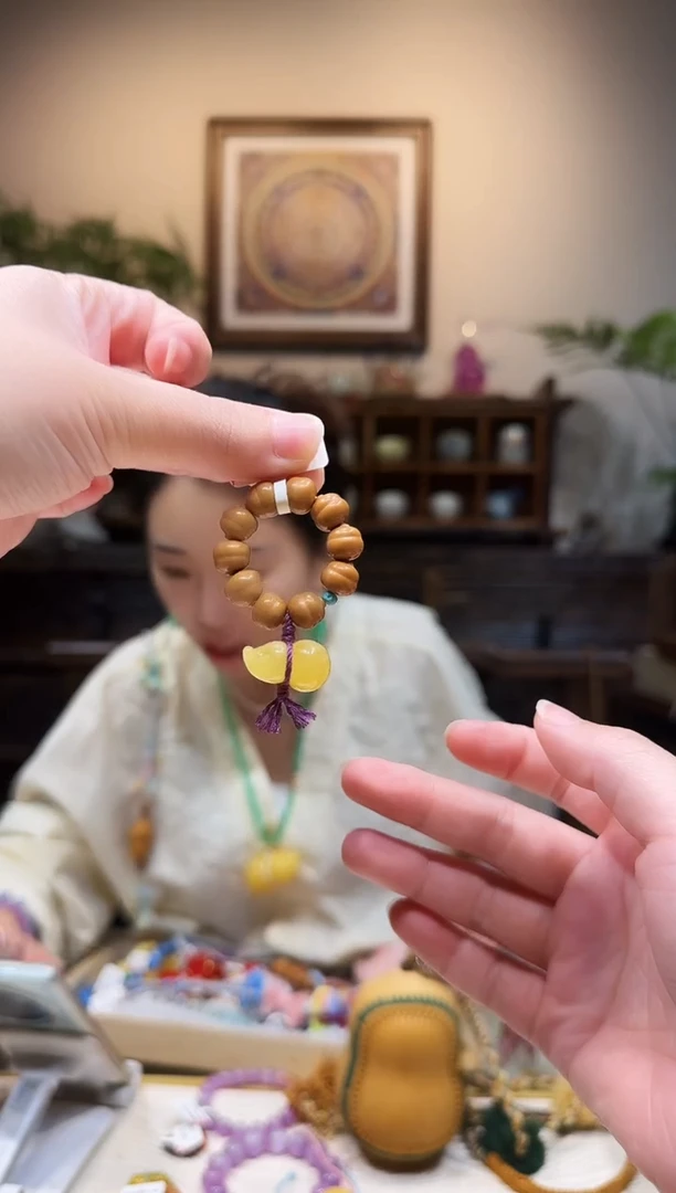 琥珀颈饰未镶嵌挂件