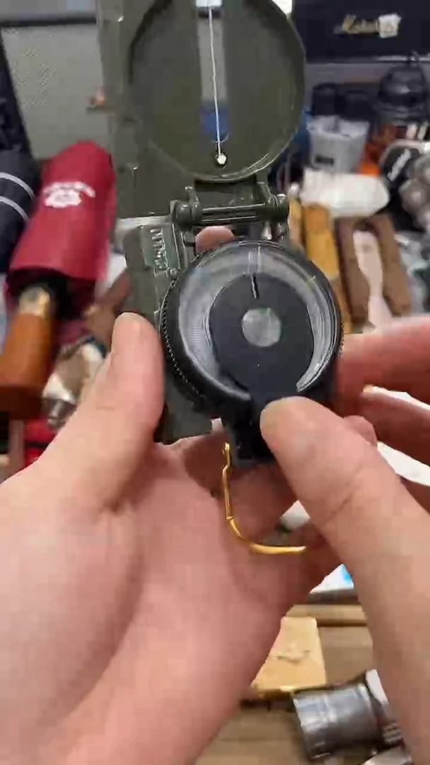 瓷片闪购商品  如图所示