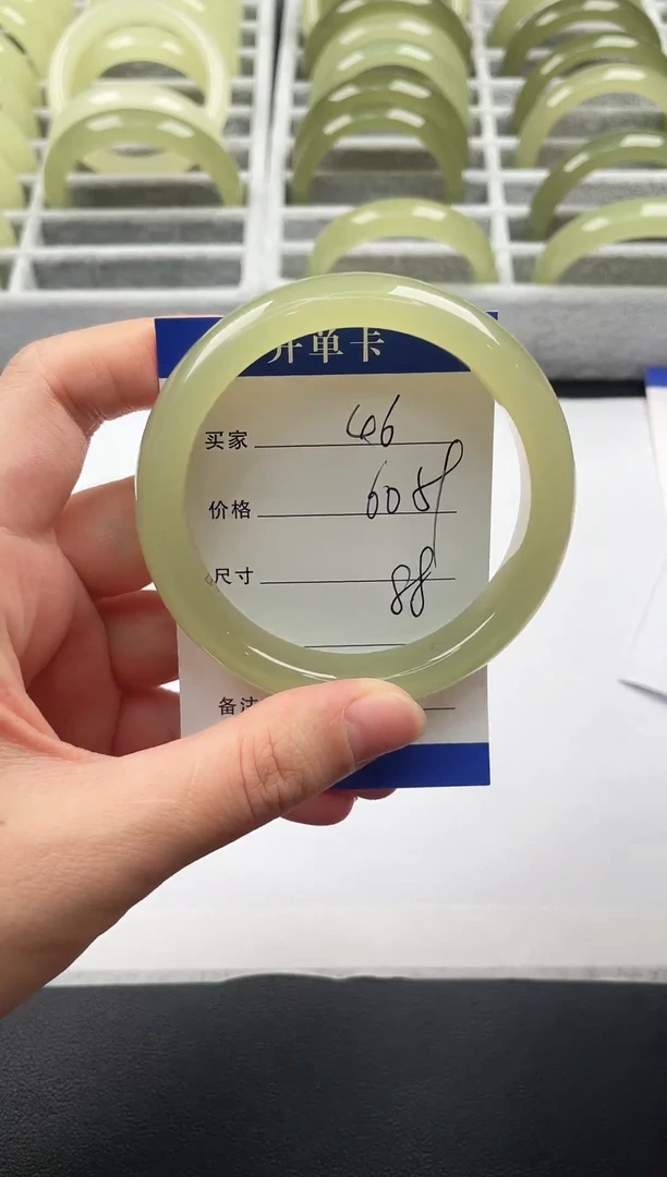 未镶嵌手镯石英质玉圈口