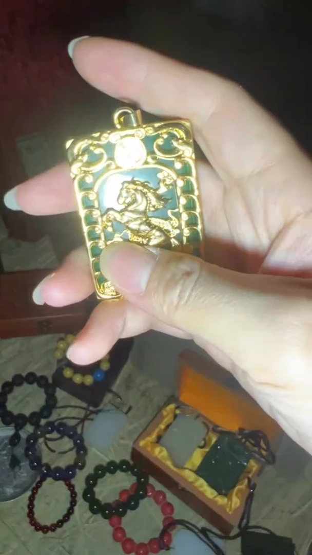 翡翠挂件未镶嵌闪购高端商品链接