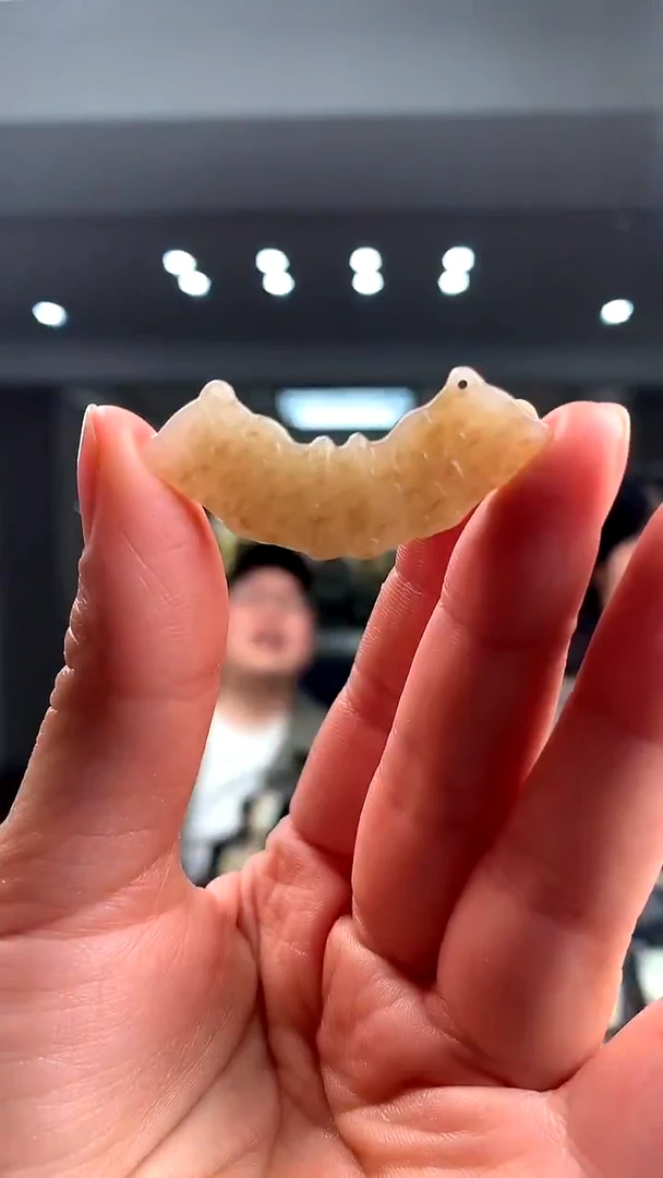 颈饰未镶嵌和田玉挂件