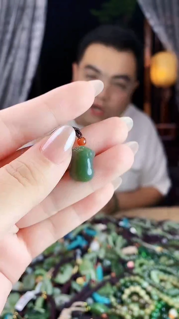 未镶嵌和田玉挂件多样性发货拍一发一