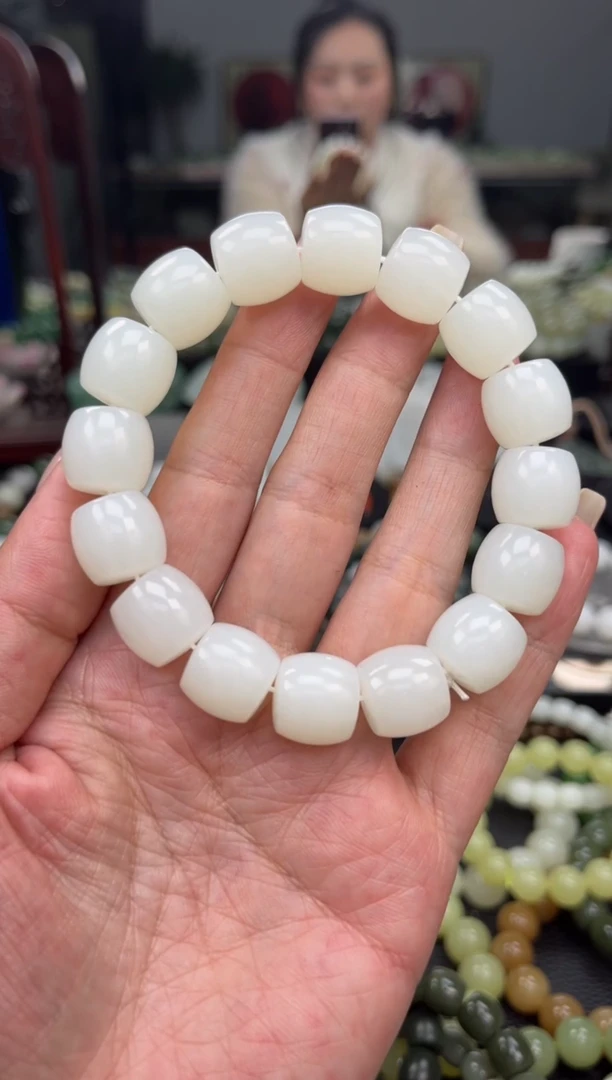【闪购商品】和田玉手串未镶嵌新疆且末金山白玉卡14