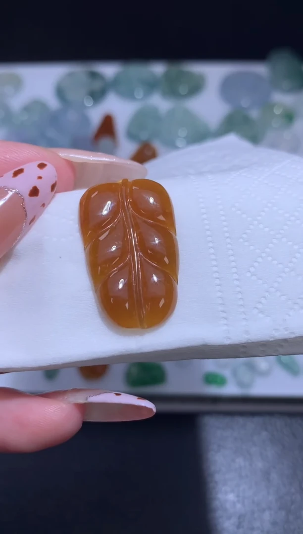 未镶嵌定制翡翠叶子