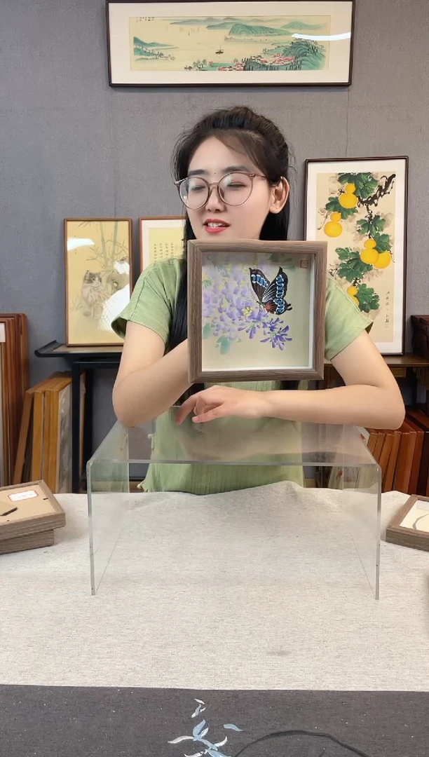 国画纯手写带框作品-15*15 紫藤蝴蝶