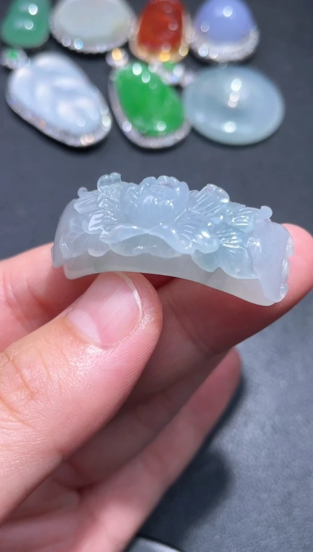 未镶嵌手链翡翠18.......