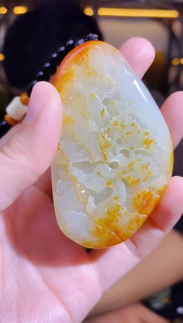 颈饰未镶嵌和田玉1