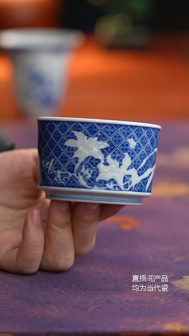 锦玉清韵王琳窑堆雕兰花杯