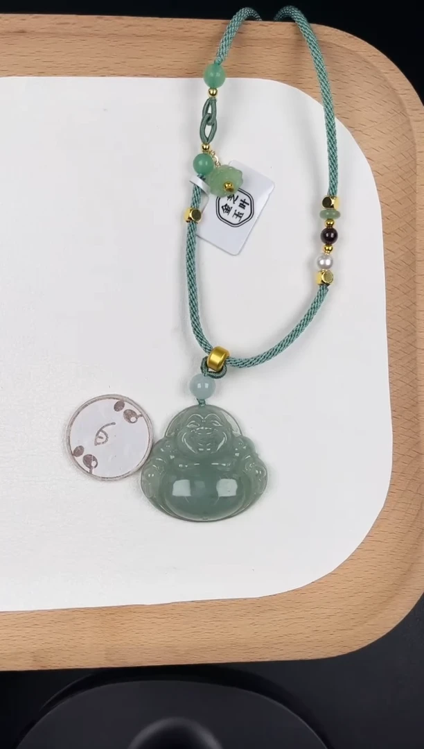颈饰未镶嵌翡翠孤品-9