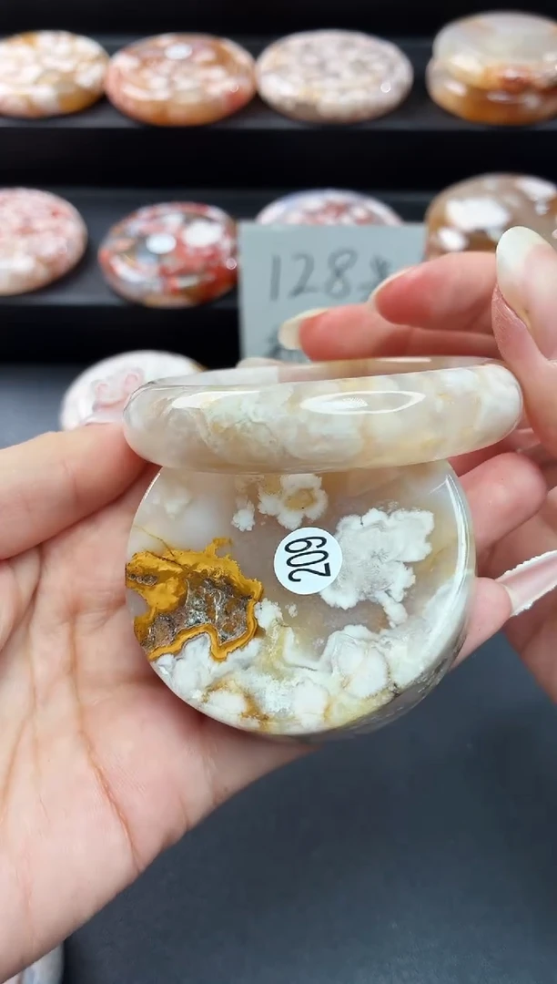 手镯玛瑙/玉髓未镶嵌石英质玉手镯