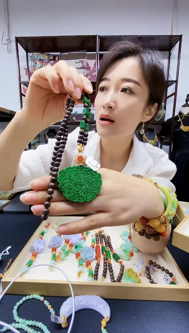 颈饰未镶嵌翡翠翡翠吊坠