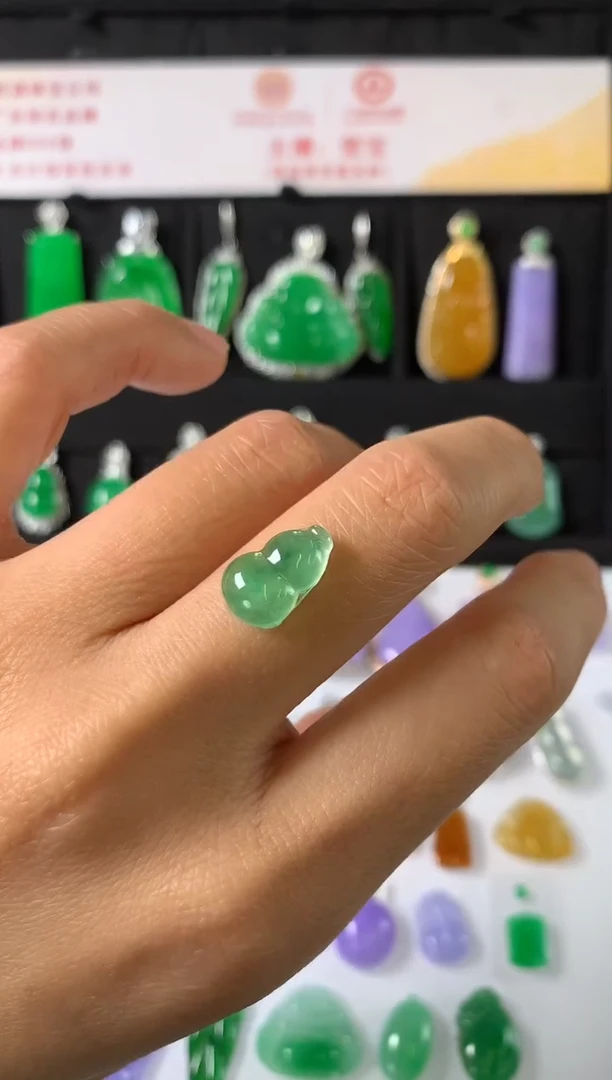 未镶嵌定制翡翠裸石（镶嵌定制）