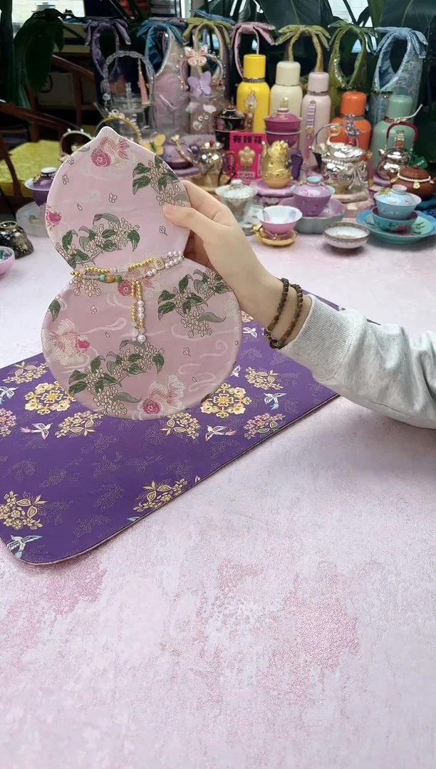 18 粉色桂花鱼 茶席
