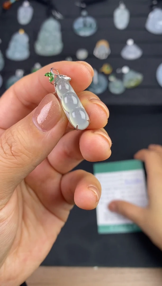 18K金镶嵌定制翡翠JJ0088