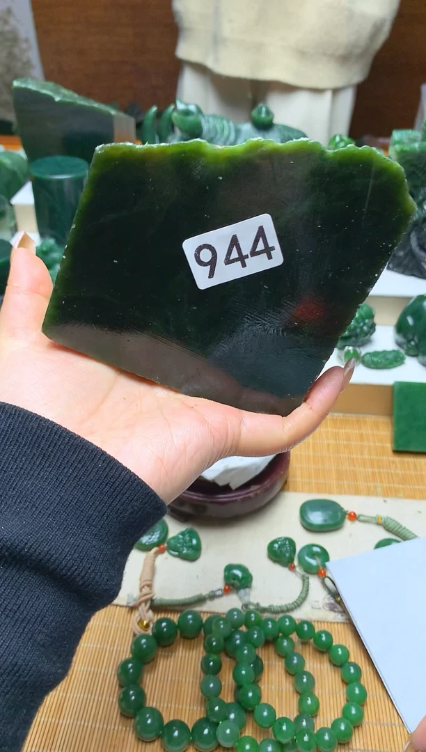 未镶嵌和田玉珠宝半成品1