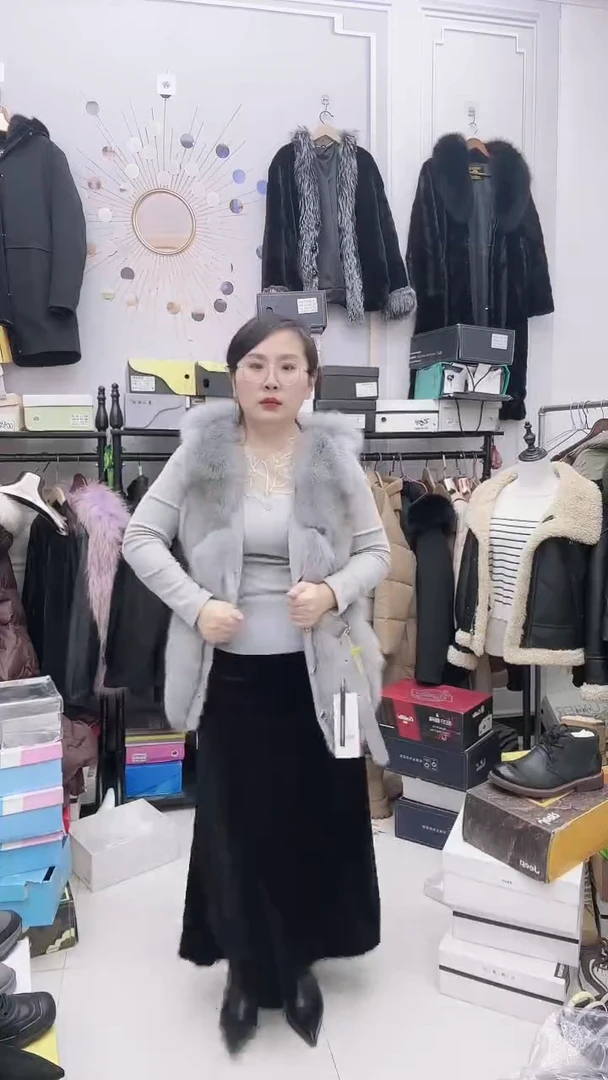 真毛狐狸毛马甲小码