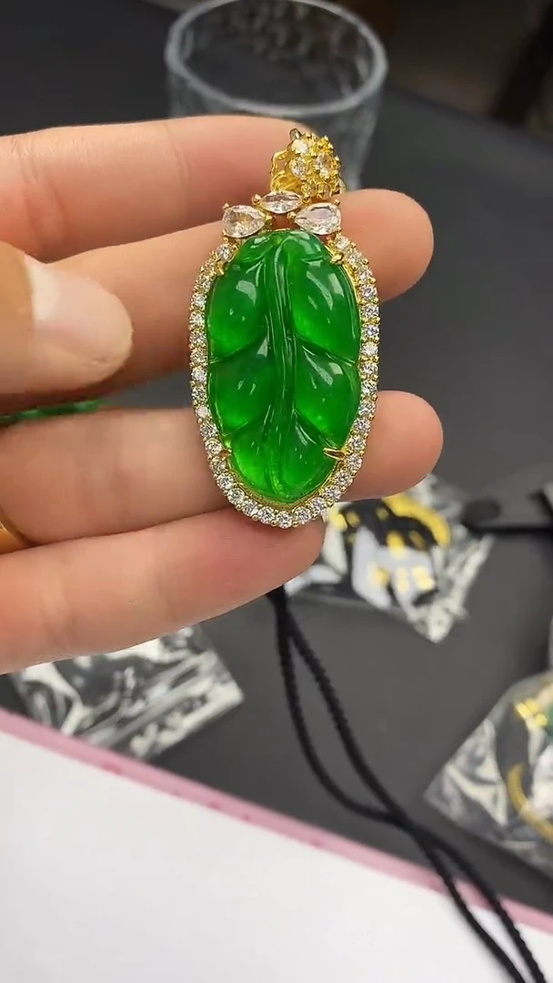 吊坠(赠链)14K金镶嵌翡翠D22