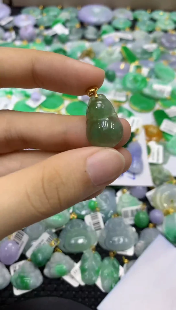 颈饰未镶嵌翡翠天然缅甸翡翠A货
