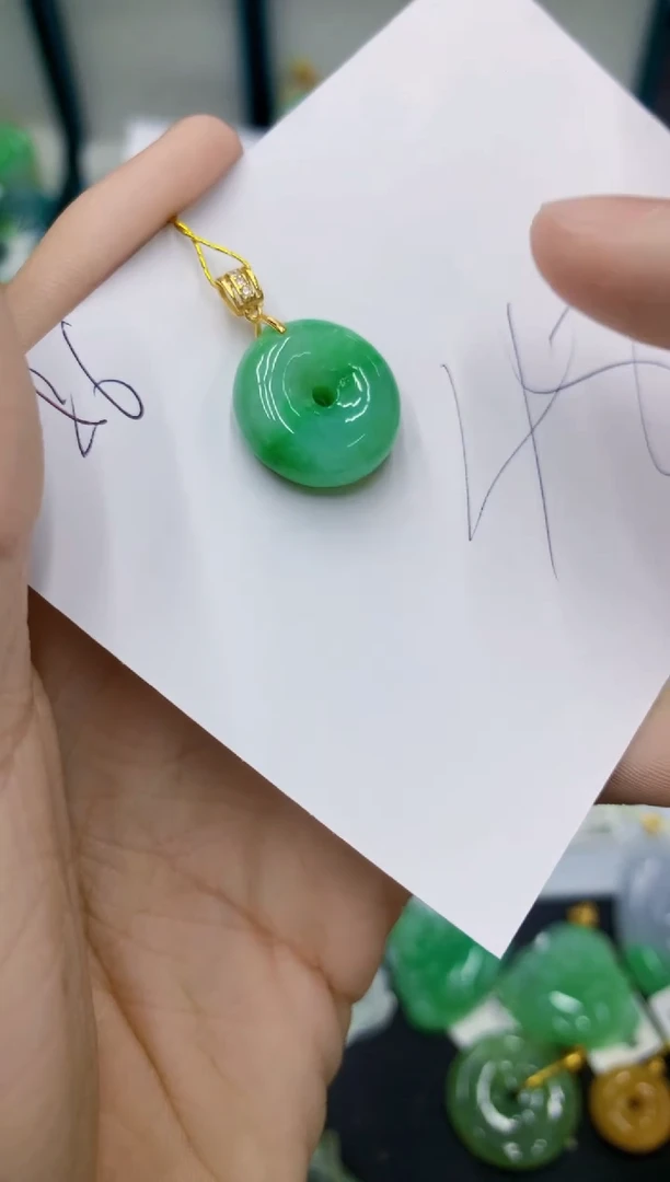 翡翠未镶嵌颈饰11111