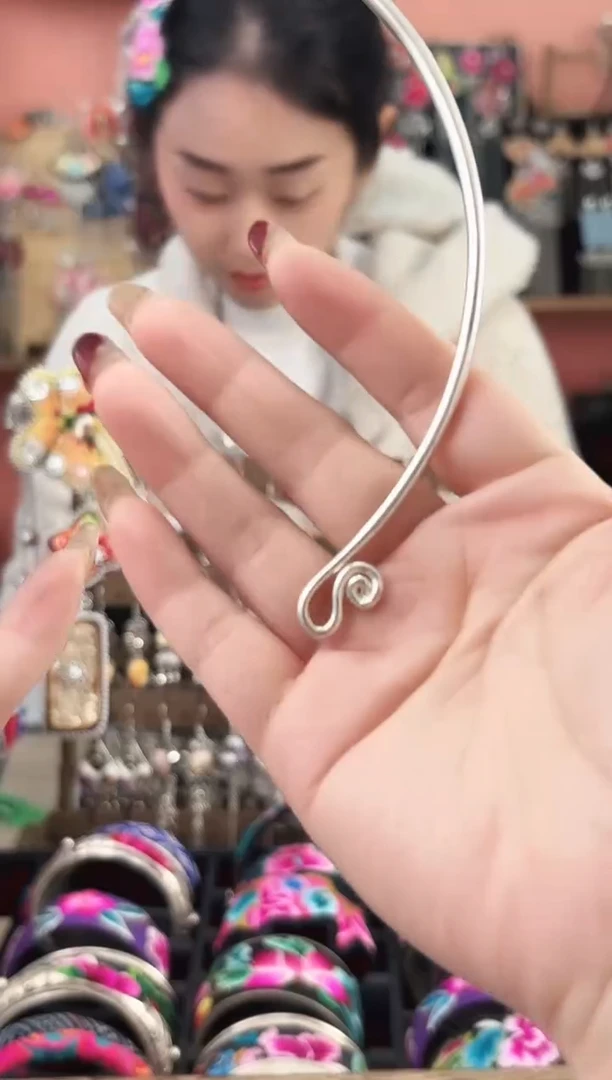 织绣艺枝独绣手工饰品77