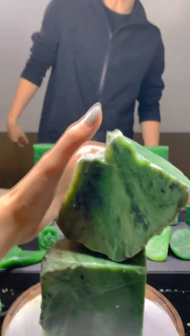 未镶嵌和田玉珠宝半成品1