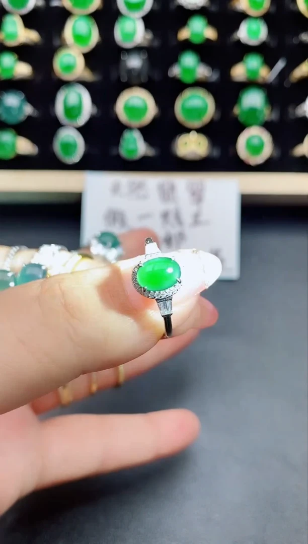 【闪购商品】翡翠戒指银S925镶嵌2121