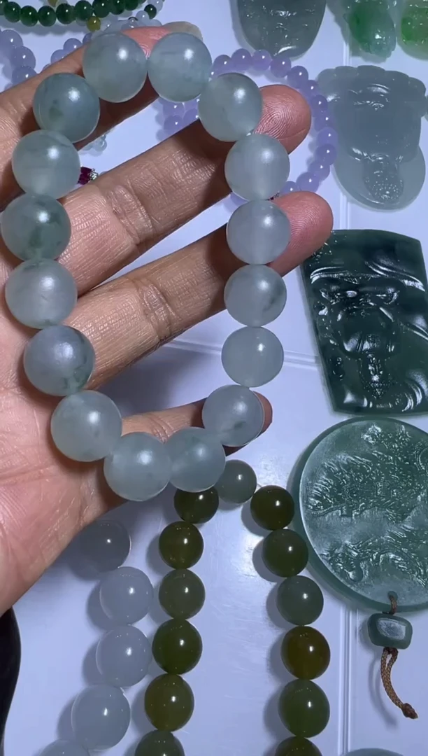 未镶嵌定制翡翠手串