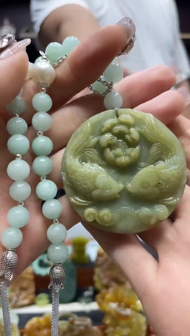未镶嵌岫玉吊坠·