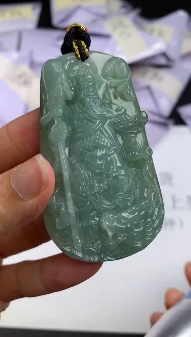 未镶嵌挂件翡翠303130     多人
