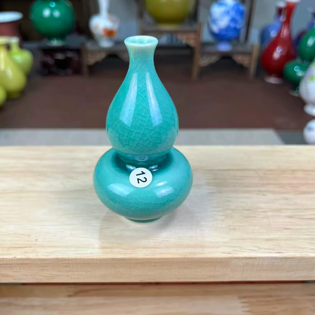 景德镇瑕光绿 手工葫芦瓶